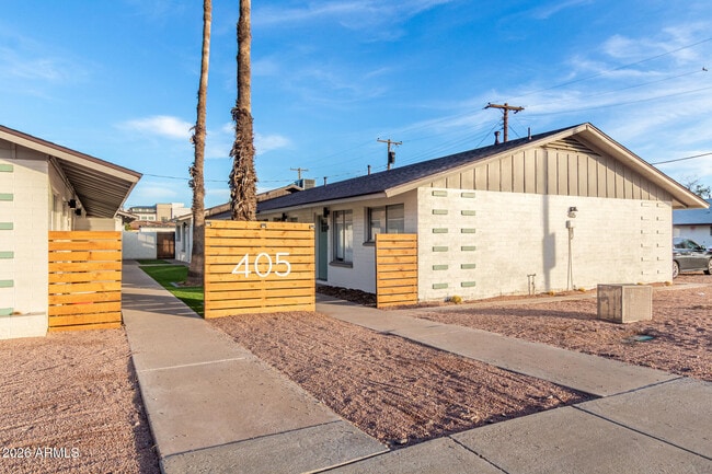 Photo - 405 S Priest Dr