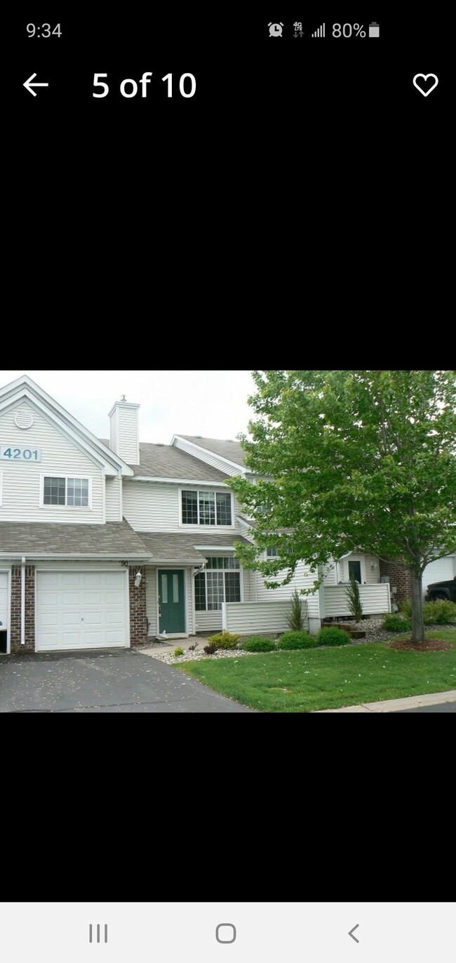 Building Photo - 4201 Merrimac Ln N Unit 90