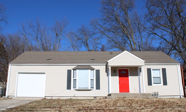Building Photo - Cozy 2-bedroom, 1 full bath with vanity home located in Kansas City, MO