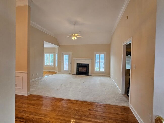 Photo - 115 Willow Oak Loop