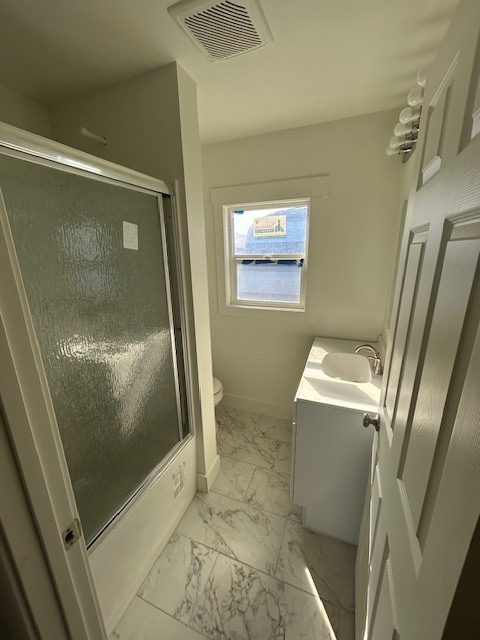 Photo - 301 E 4th St