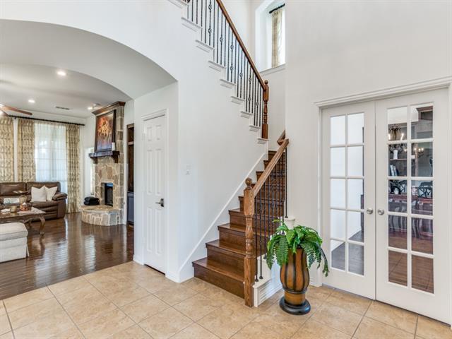 Photo - 7110 Waterbury Dr