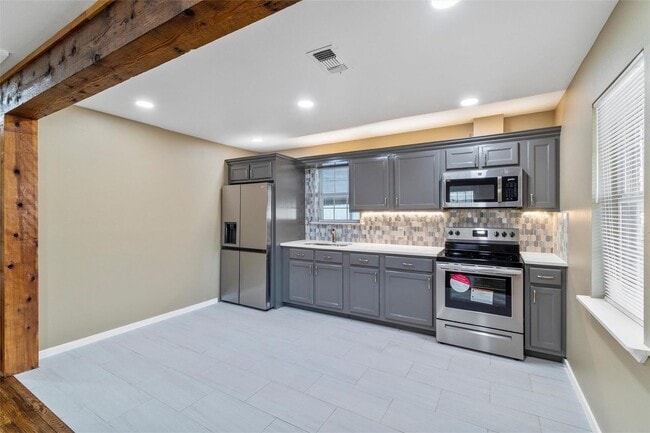 Photo - 8714 Quinn St Unit A