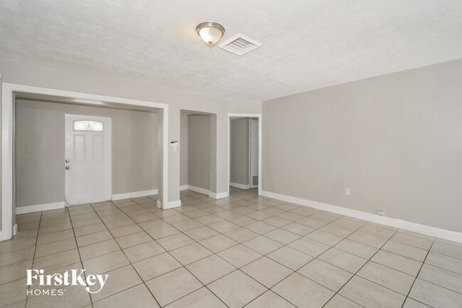 Photo - 7300 Ramona St