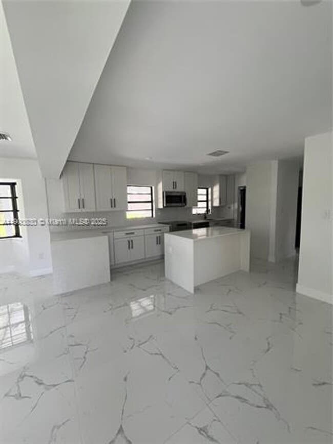 Photo - 11755 SW 37th St