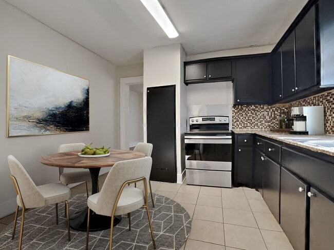 Photo - 2208 Avenue U A Ave