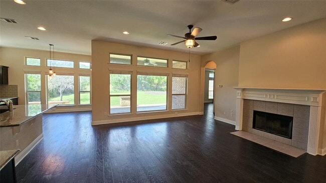 Photo - 952 Wild Rose Dr
