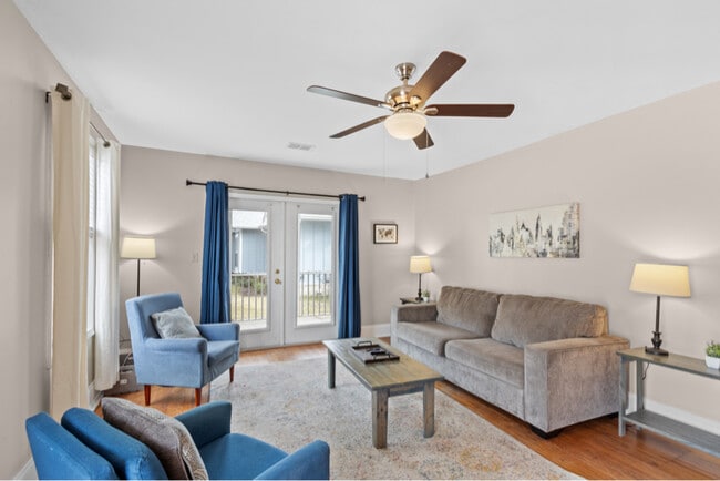 Photo - 711 W Blount St Unidad A