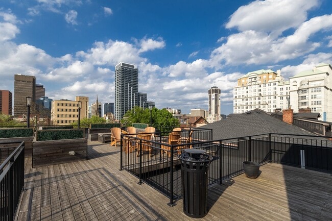 Photo - Trendy 1 Bedroom in Durand With Insuite Laundry Unit 105