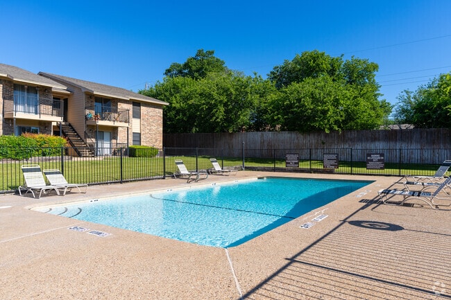 Swimming Pool - The Creek