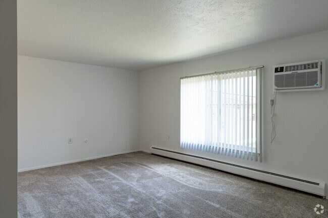 1BR, 1BA - 730SF