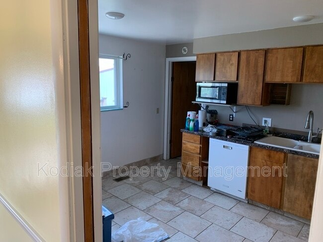 Photo - 2911 2900 S St