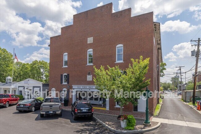 Photo - 65 E Cedar St Unit B