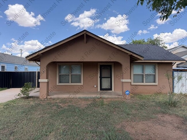Building Photo - Modern meets classic!  3 bed 2 bath home for rent!