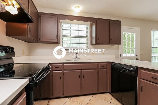 Photo - 4 Bedroom Pet-Friendly Home in GOODLETTSVILLE, TN with Main Street Renewal
