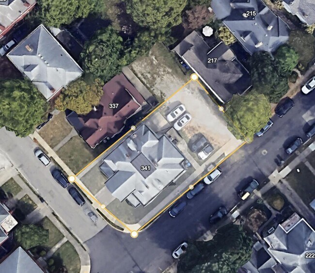 Photo - 341 Grosvenor Ave Unidad 2