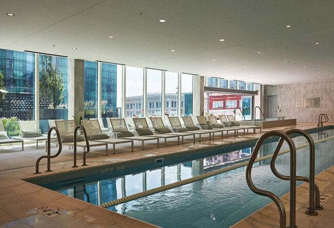 Photo - 1000 S Michigan Ave Unit FL65-ID1268609P