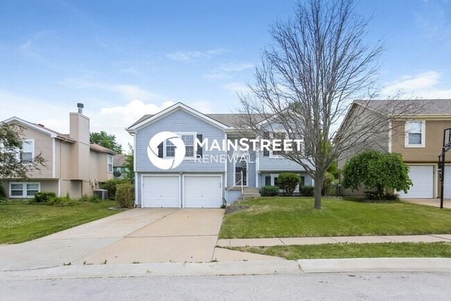 Building Photo - 3 Bedroom Pet-Friendly Home in Kansas City, MO with Main Street Renewal