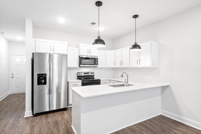 Photo - 760 Tracy Ln