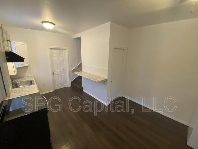 Photo - 266 S 2nd St