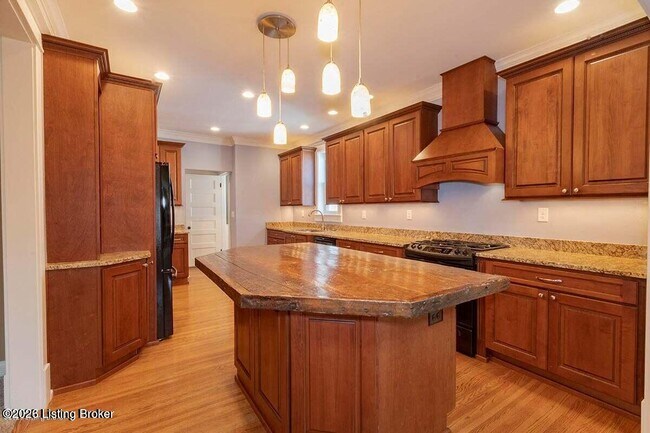 Photo - 2112 Maryland Ave