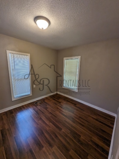 Photo - 207 E Park St