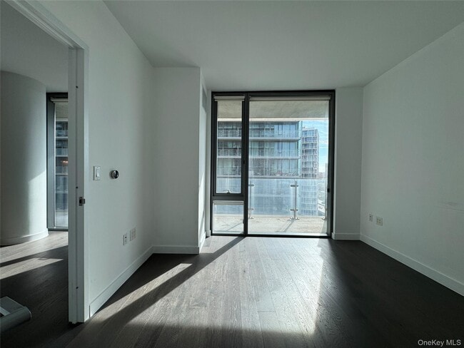 Photo - 131-03-131-40 40th Rd Unit 16P