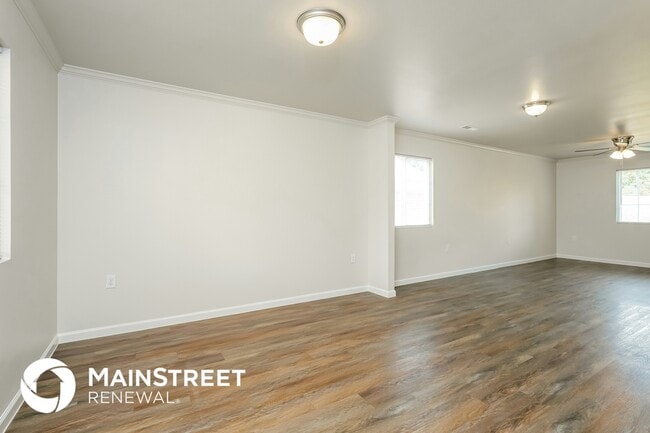 Photo - 3915 Bissett Wy