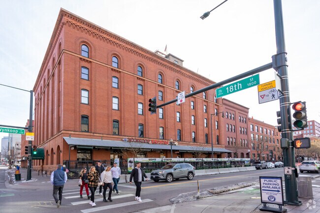 Photo - 1634 18th St