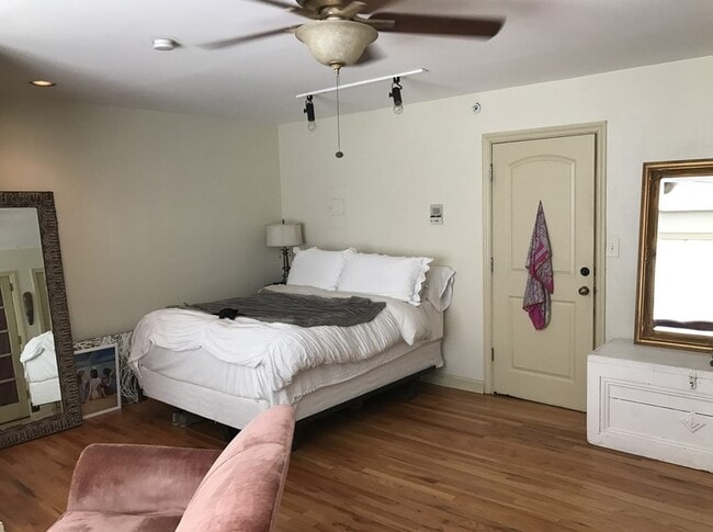 Photo - Baltimore Arms Apartments