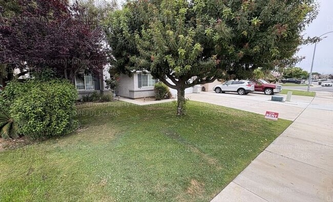 Photo - Spacious 4 bedroom 2 bathroom home located in the Ashton Falls community