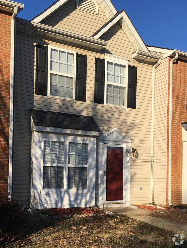 Building Photo - COMING SOON! Town Home Close to I-95, Shop...