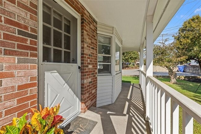 Photo - 3421 Pawtucket Ave