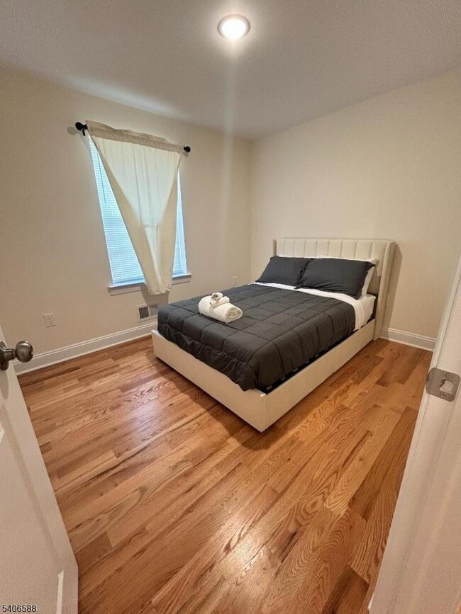 Photo - 337 13th Ave Unit 1