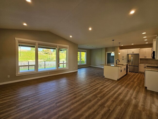 Photo - MOVE IN SPECIAL! Newly Built Home in Birch...