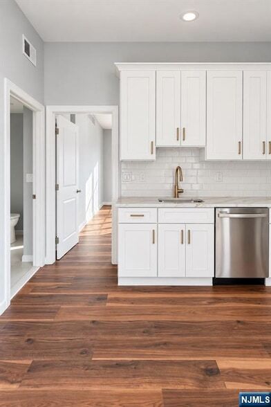 733 Anderson Ave Unit 3