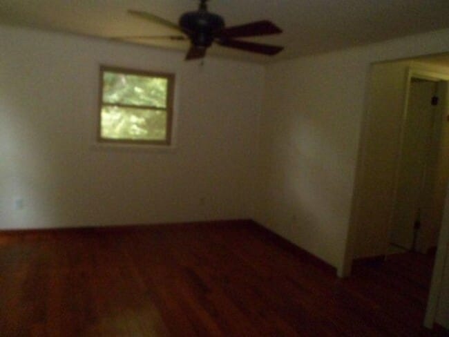 Photo - 1349 Firefly Rd