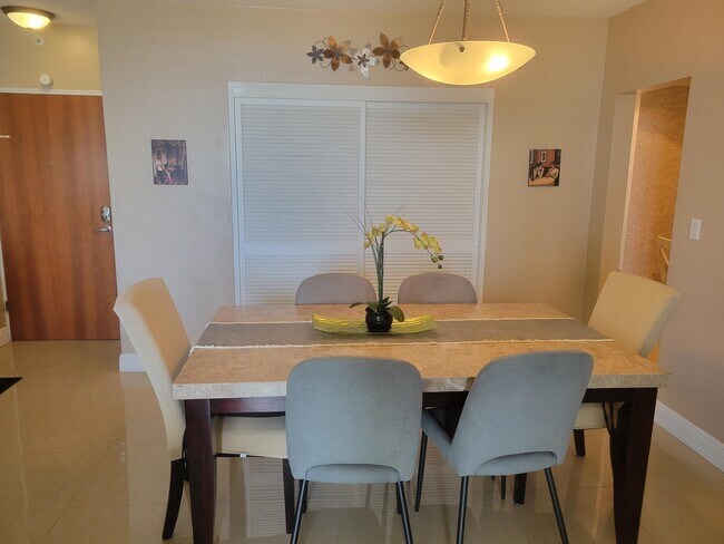 Photo - 3901 S Ocean Dr Unidad 12t