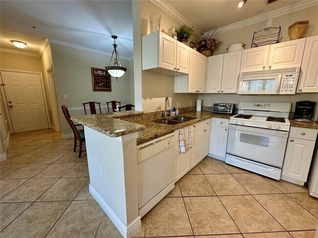 Photo - 2724 Via Murano Unidad 622