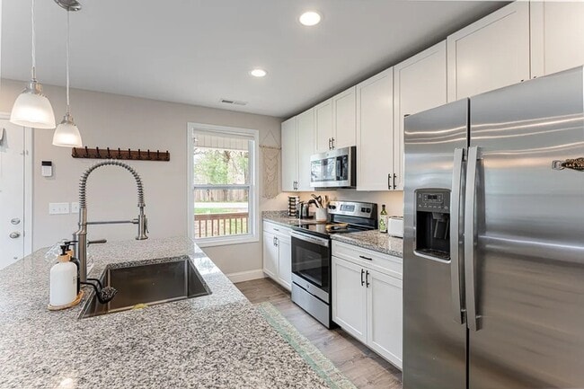 Photo - 17 Fair Oaks Rd