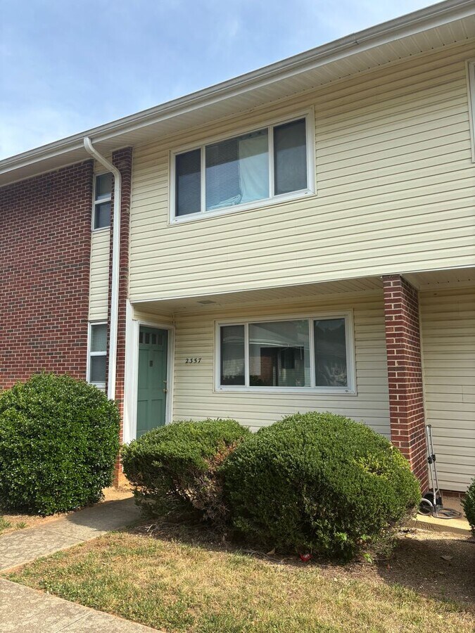 2357 - 2357 Unit 2357 Champion Court