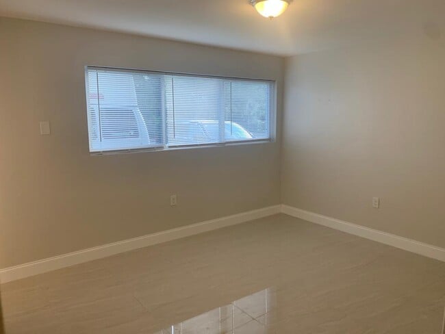 Photo - 1531 NE 117th St Unit 1