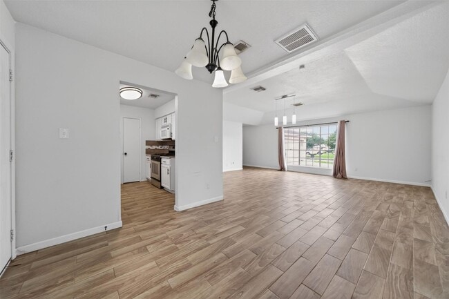 Photo - 17002 Dew Drop Ln