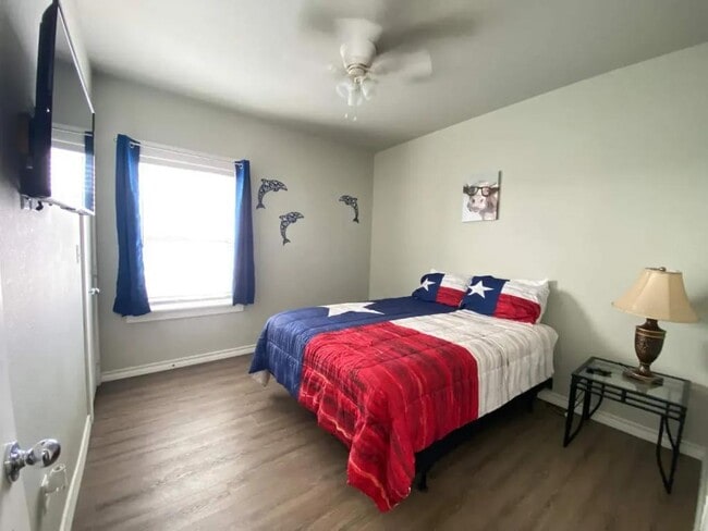 Photo - 4212 Hwy 35 S