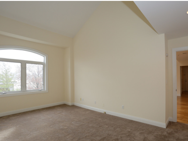 El habitación principal techos abovedados - Mariner's Landing Apartments