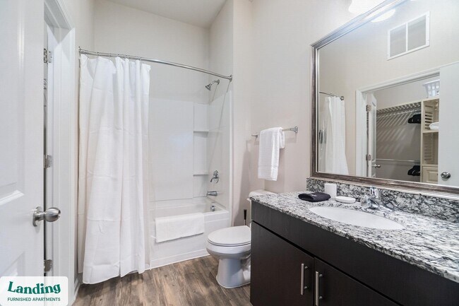 Photo - 655 W Mallard Creek Church Rd Unidad 03-001.1410761