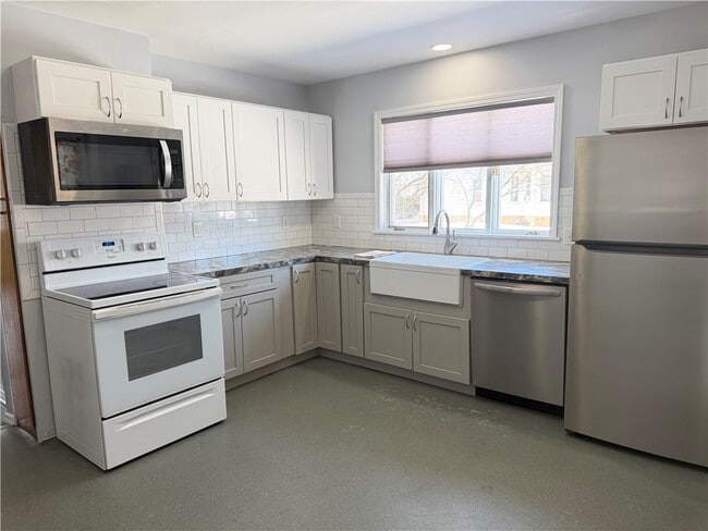 Photo - 35 W Hazel St