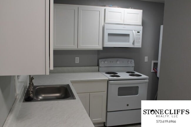 Photo - 708 Houchin St Unidad B