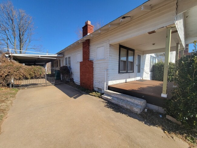 Building Photo - 2119 NW 12th St