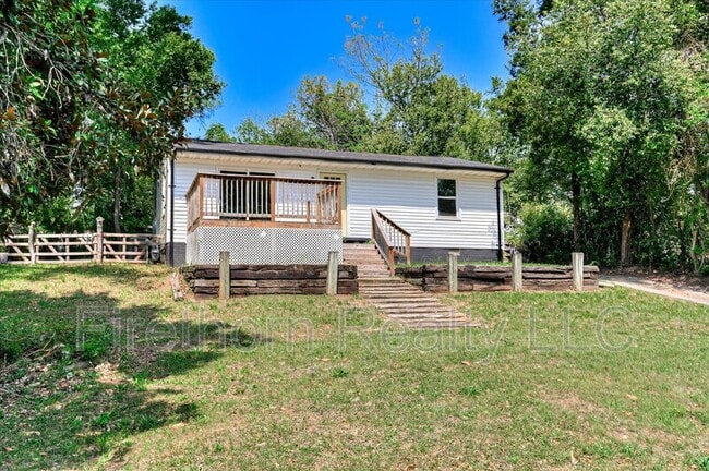 Photo - 1026 Weston St